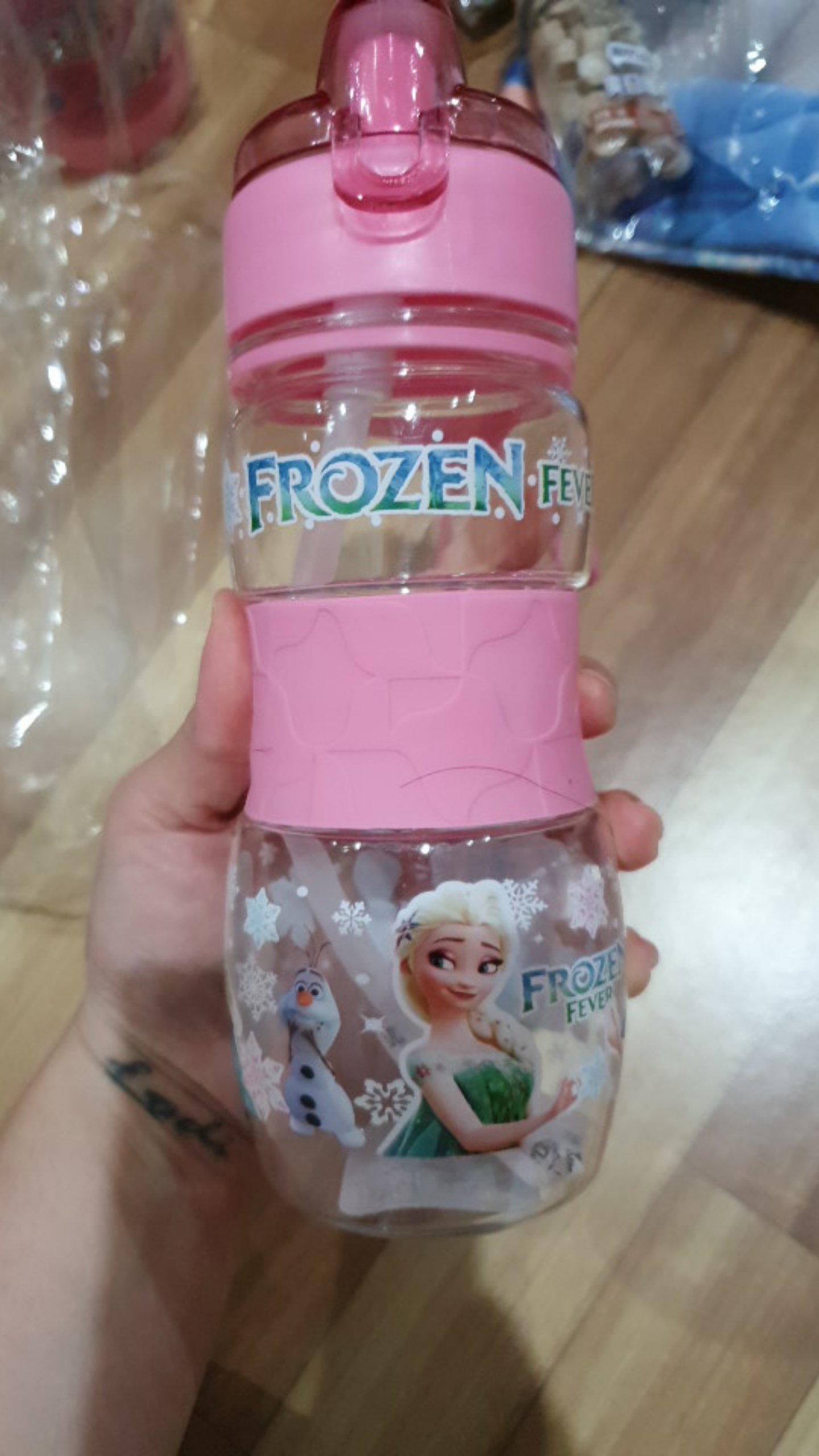 Botol Minum Karakter Hello Kitty, Cars, Little Pony, Avengers Kode 3652