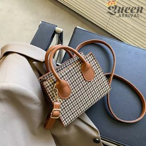 Tas Slempang Wanita SILVIA Sling Hand Bag Bassic Wanita Murah Berkualitas Sintetis Warna Kolaborasi Tali Bisa Diatur Adjustable