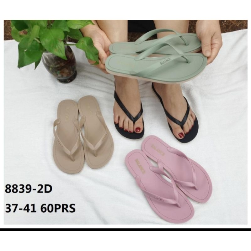 sandal jepit balance