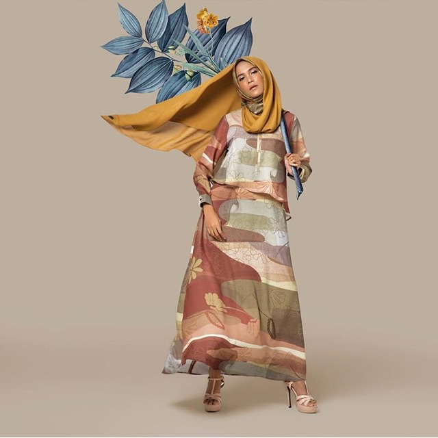 Naisya Dress Heaven Lights