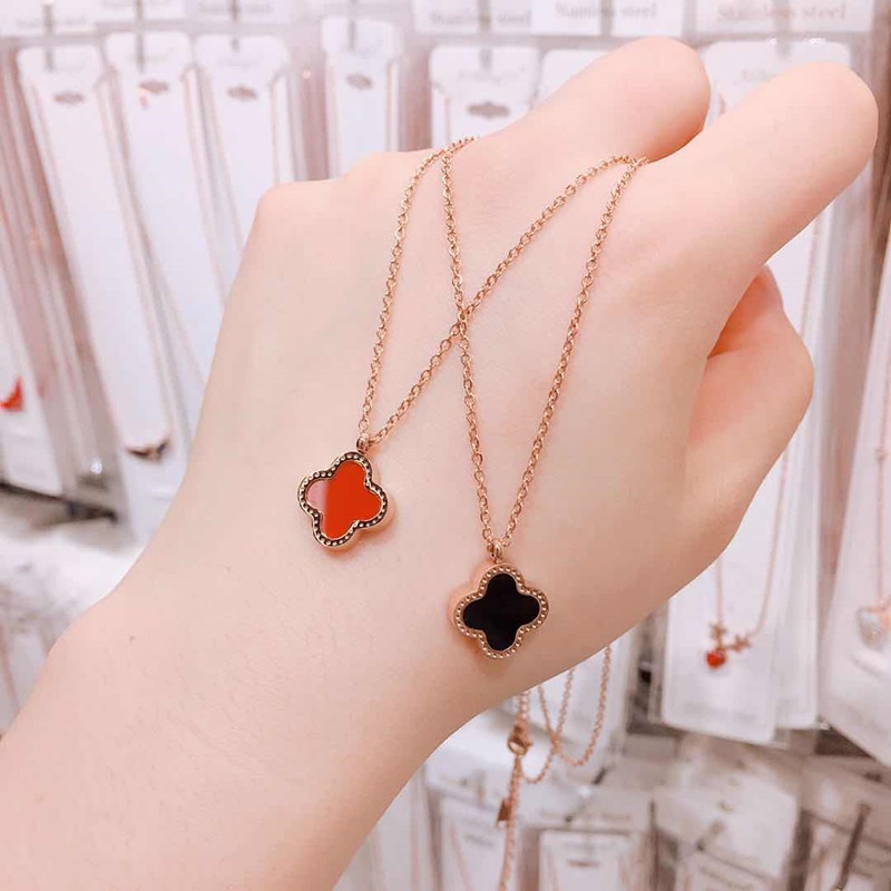 [ Women Creative Metal  Double Side  Four-leaf  Pendant Necklace   Clavicle Necklace ] [ Gold Chain Necklace ]