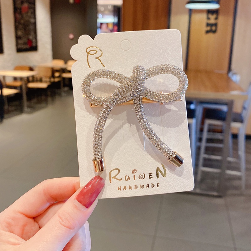 Jepit Rambut Poni Bentuk Pita Aksen Berlian Imitasi Gaya Korea Untuk Aksesoris Perempuan