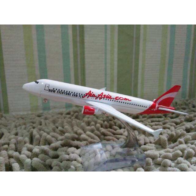 Miniatur Air Asia A320 Old Livery