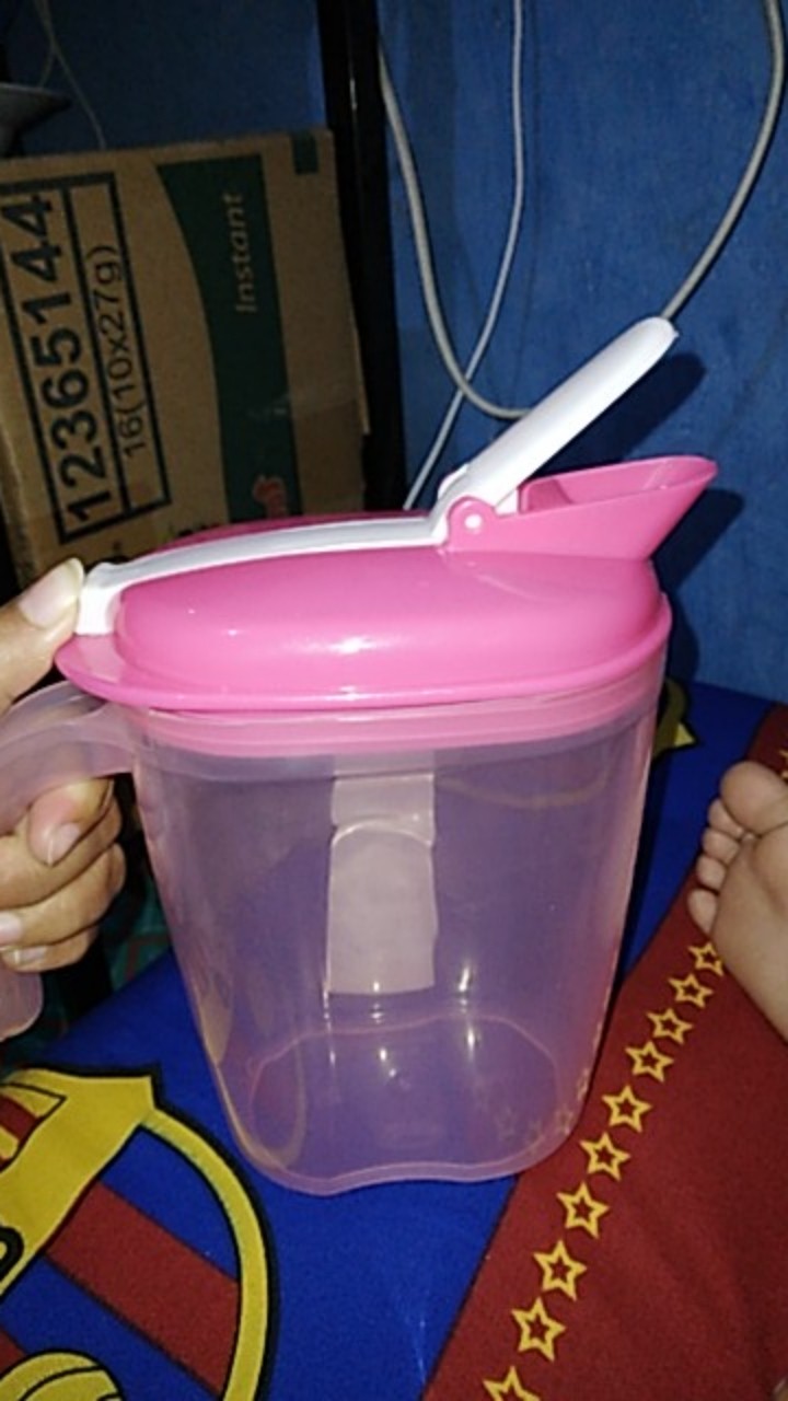 Hawaii Avita Wadah Minuman Atau Minyak / Eskan Drink Container 700 Ml