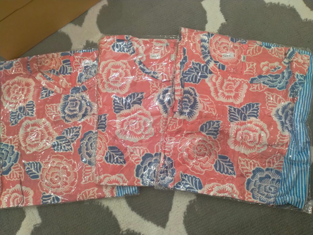 Tunik Batik Wanita Motif Bunga Soft