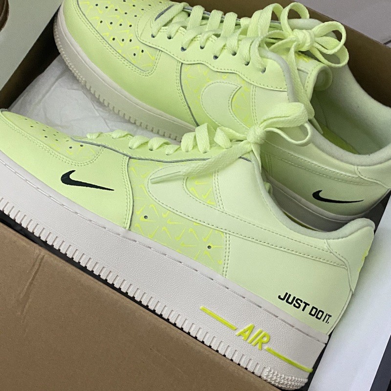 neon green air force 1