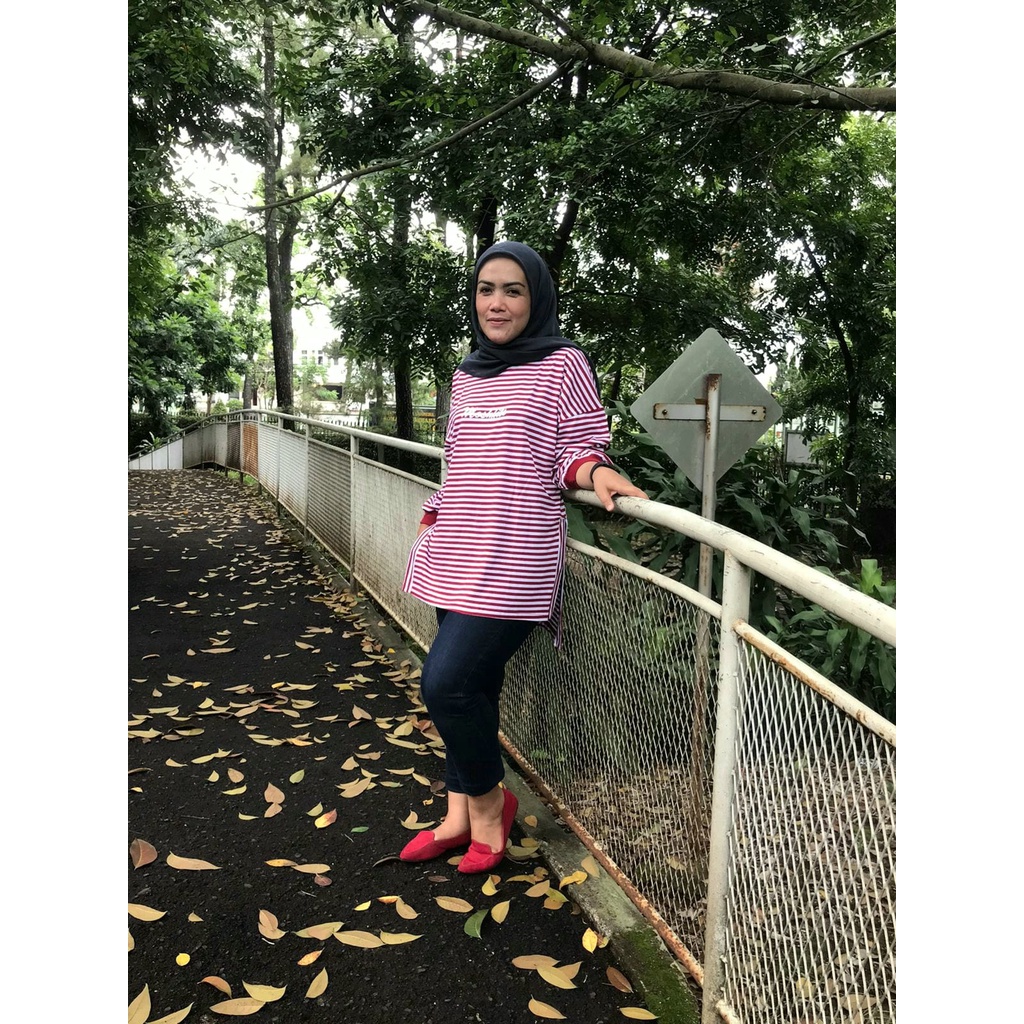 Tunik Kaos Muslim Oversize Garbera Stripe Merah Marun Putih All Size
