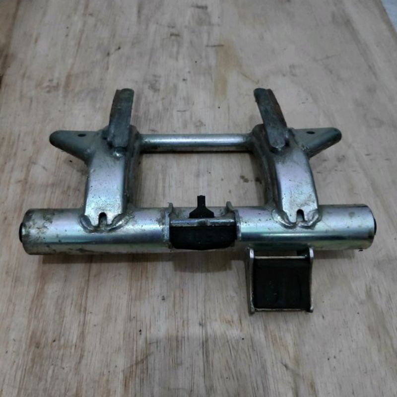 mounting engine honda Vario 125 old