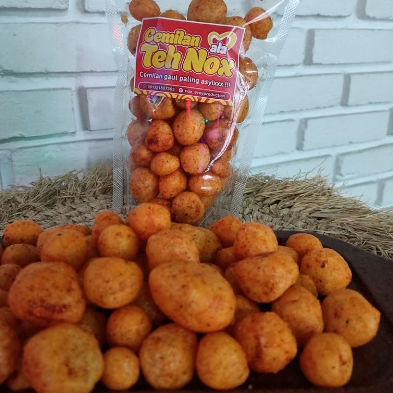 

cimol kering / emplod / endog lewo / snack jaman now bola singkong