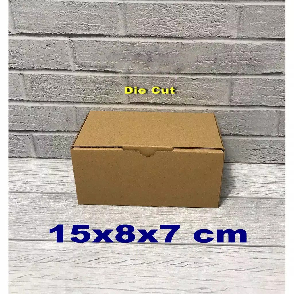 

Kardus 15 x 8 x 7 cm...... Die Cut