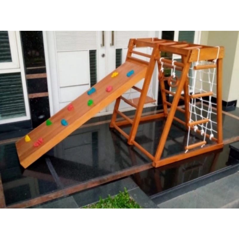 MAINAN BRAKIASI ANAK PANJATAN