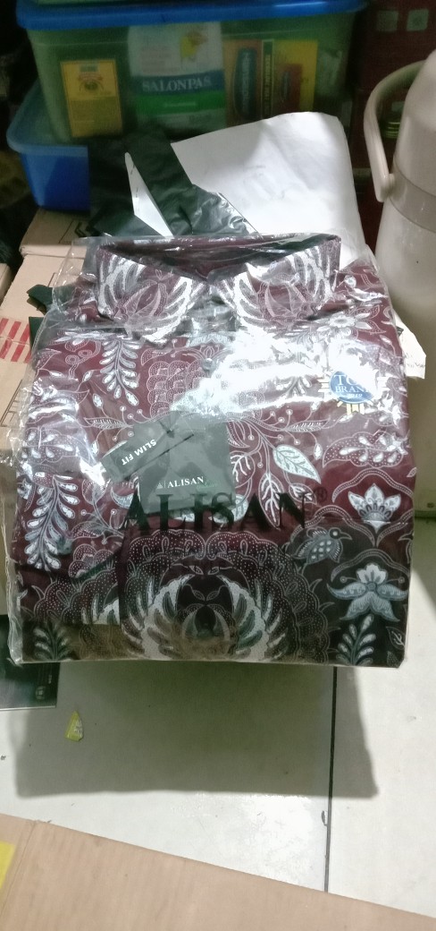 Alisan Kemeja Batik Printing Slimfit Lengan Panjang Bunga Daun Maroon