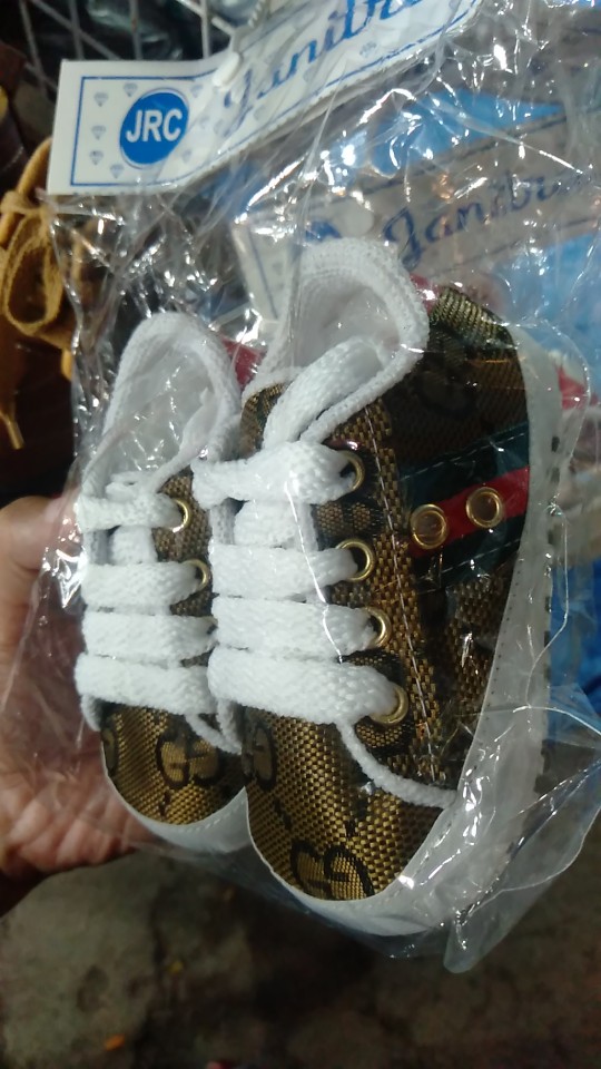 Janitra Sepatu Pre Walker Bayi Unisex Sepat Bayi Gendong Dan Belajar Jalan Gc Batik 02