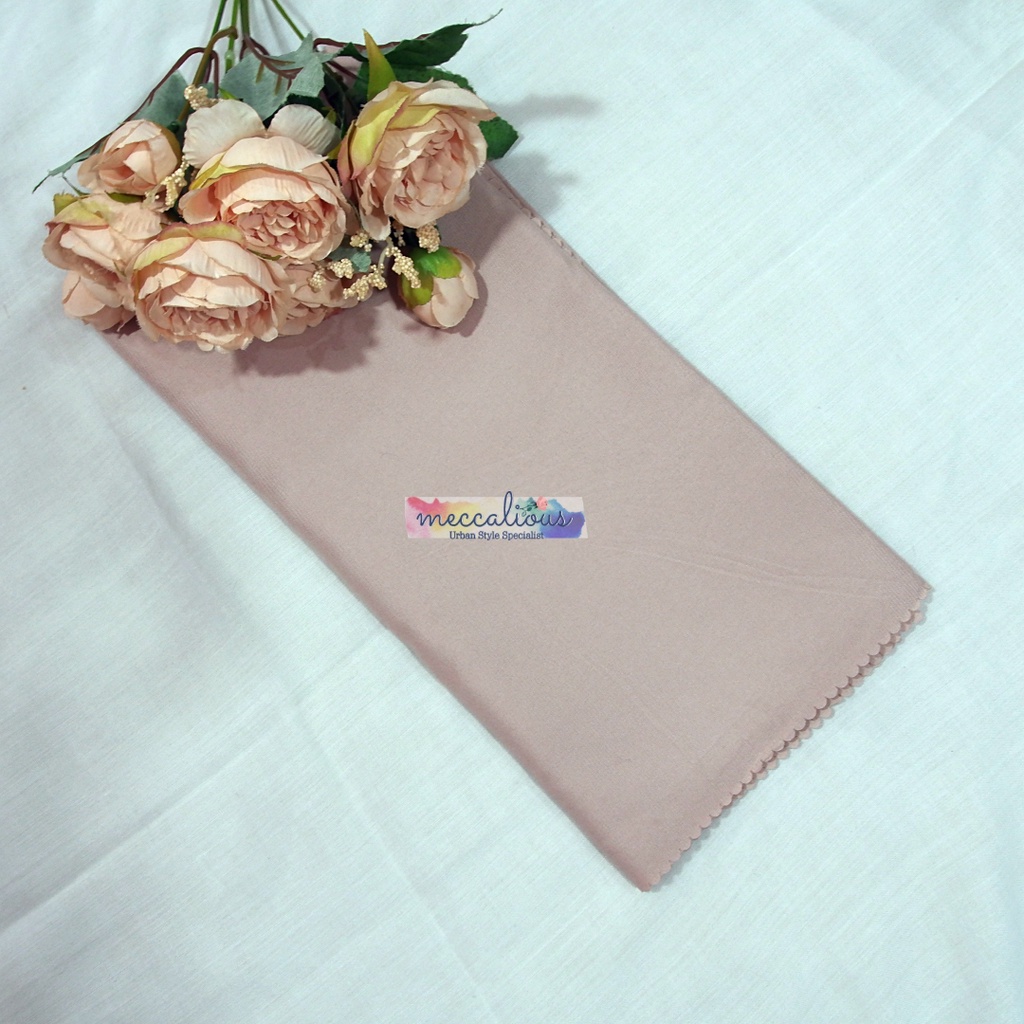 Jilbab Segi Empat Azara Voal Syari 130 x 130 Oskara  Miracle Jumbo Laser Cut-Milky