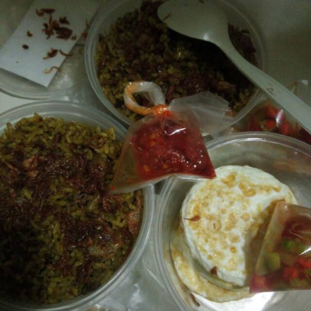 

1cap nasi kebuli murah.enak