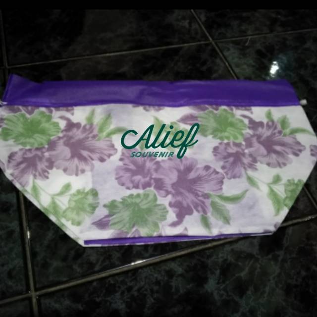 

Tas serut motif tebal hantaran berkat