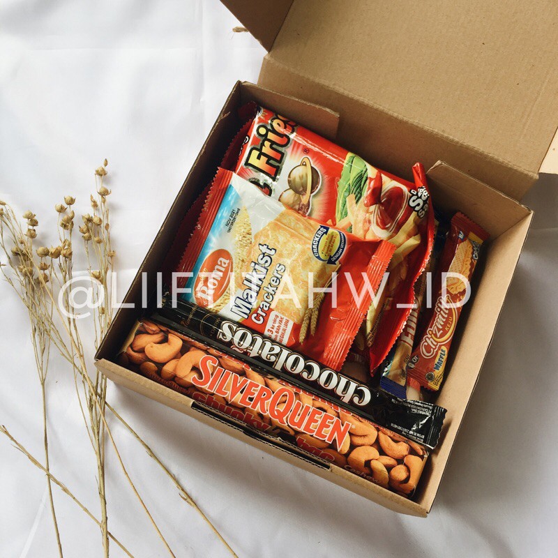 

SNACK BOX, GIFT BOX, HAMPERS