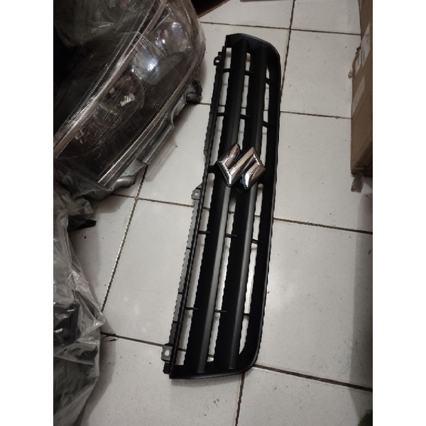 grill bemper depan Suzuki APV plus logo ori sgp