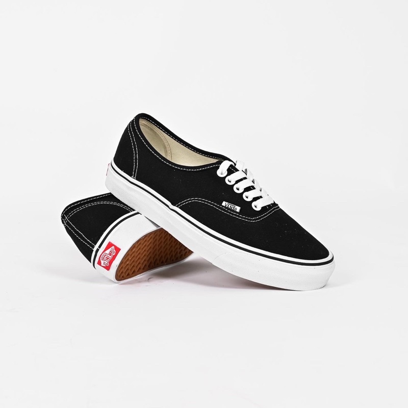 V4ns Authentic Classic Black White