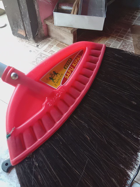 Sapu Ijuk Kipas Hitam 2 Macan