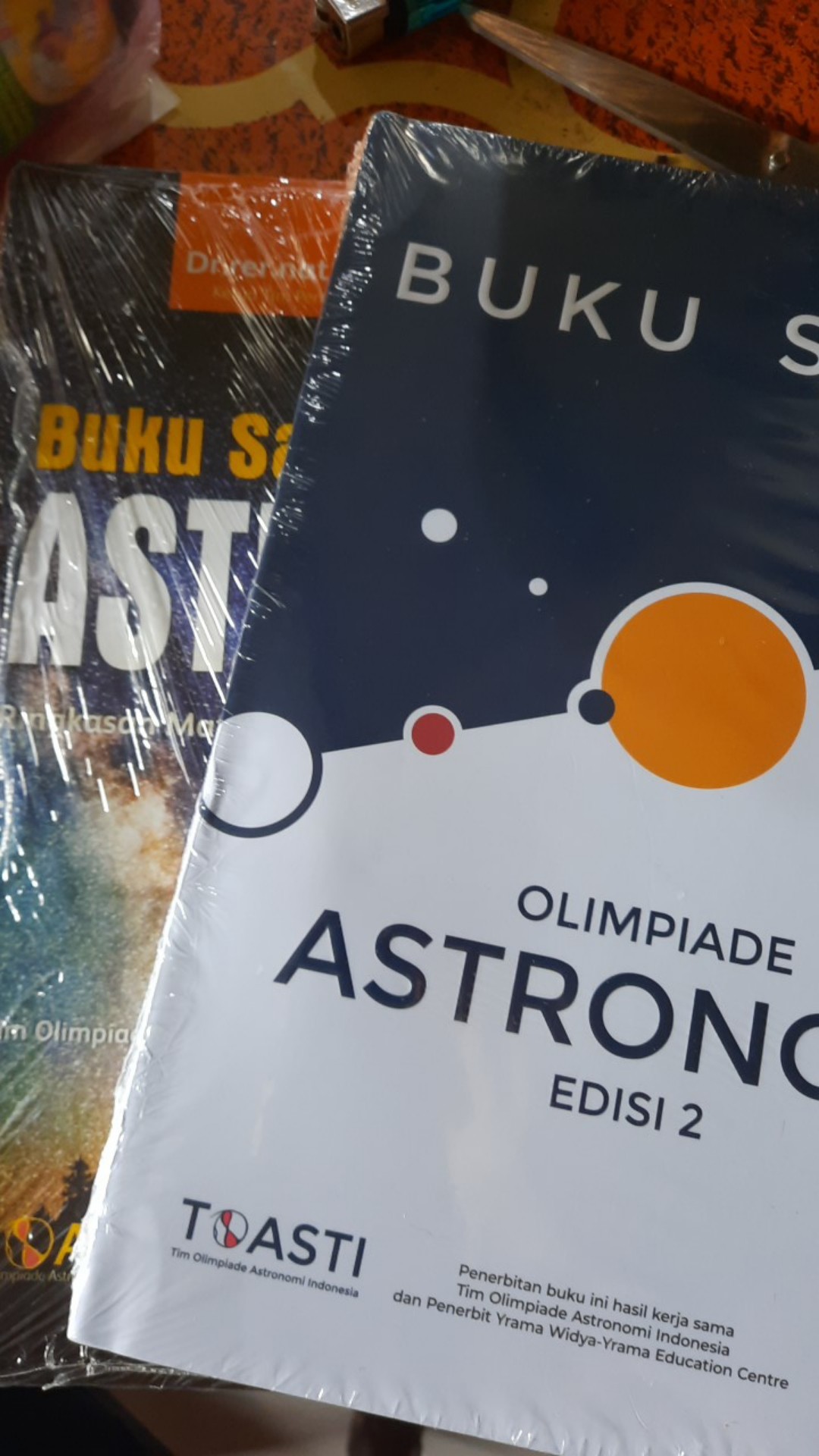 Buku Sakti Olimpiade Osn Astronomi Edisi 2 Toasti Yrama Widya Shopee Indonesia