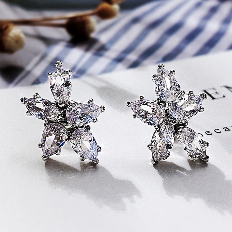 Fancyqube Anting Stud Desain Bunga Kristal Cubic Zirconia Aaa Gaya Simple Untuk Wanita