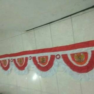 Grosir umbul umbul bendera Indonesia merah putih gambar Grosir umbul umbul bendera Indonesia merah putih gambar