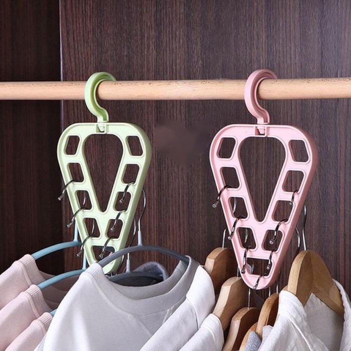 Gantungan Hanger Baju Bentuk Segitiga