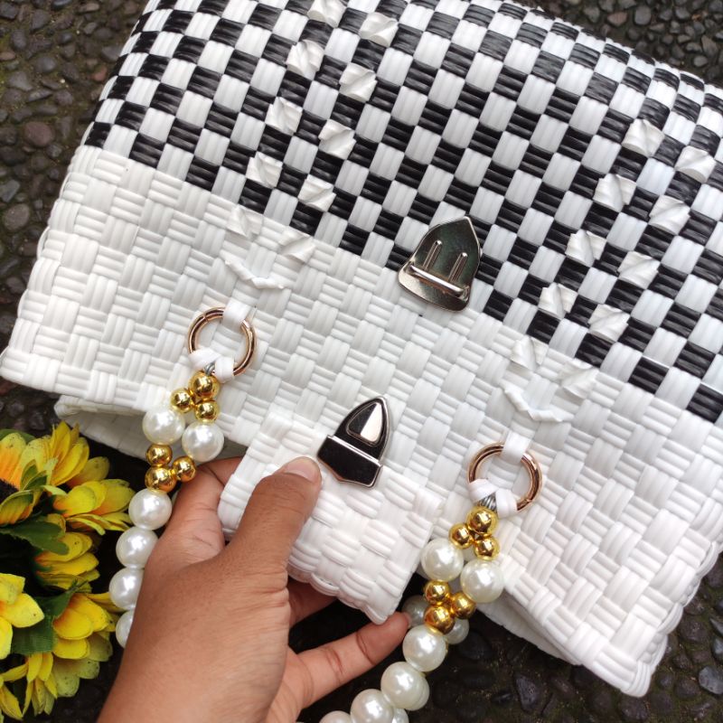 Tas Jali Mutiara/ Tas Anyaman Jali Wanita/ Tas Wanita Paty Mutiara M