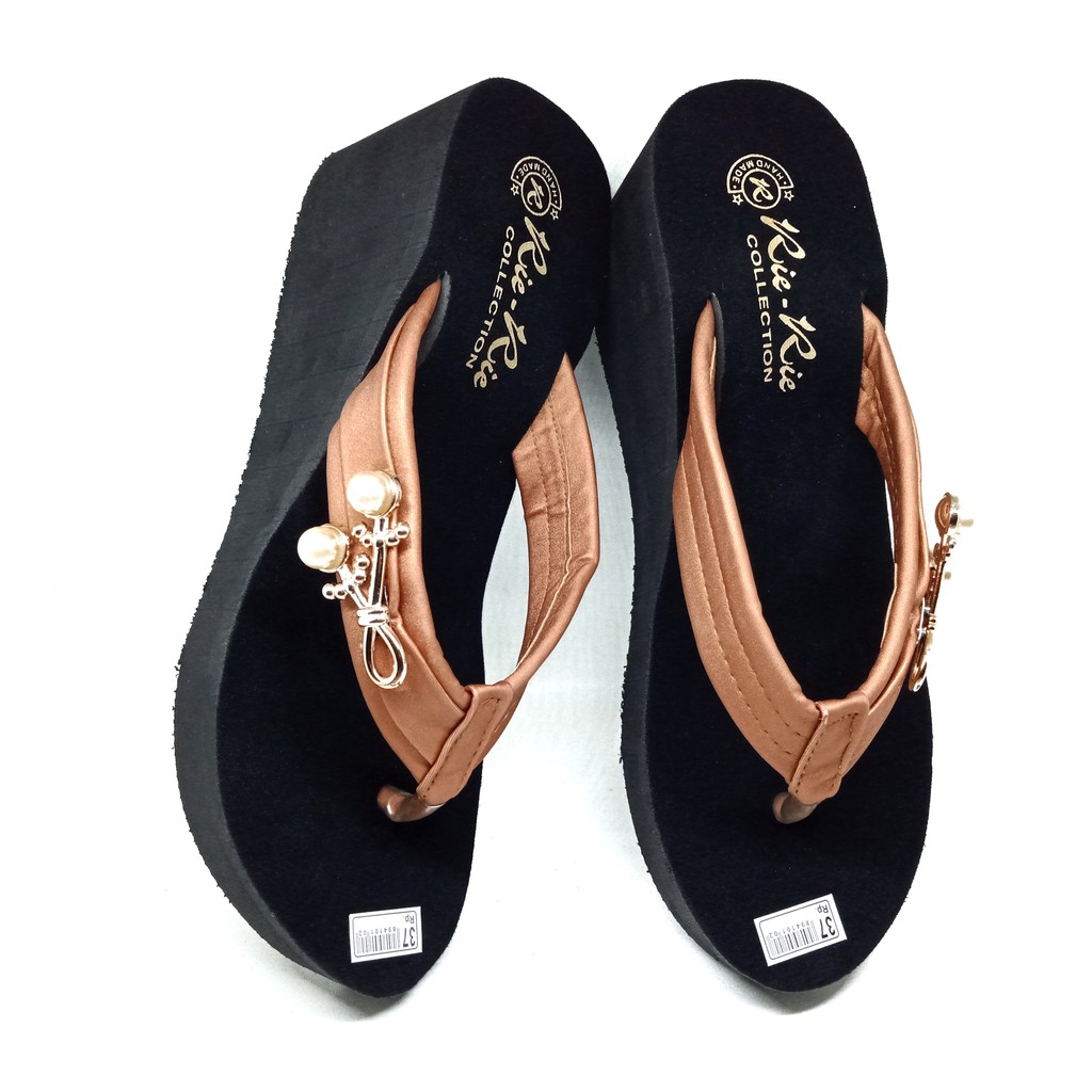 sandal wedges spon wanita permata MK