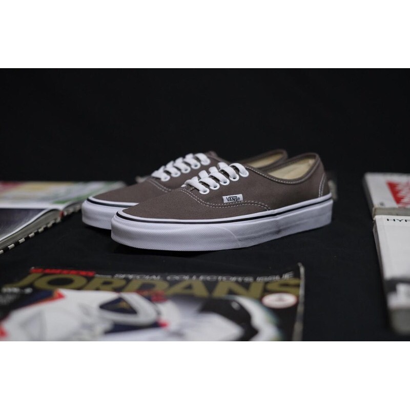 vans authentic falcon