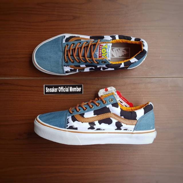 jual vans toy story original