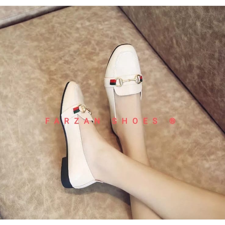 COD VIRAL BEST SELLER FLATSHOES WANITA GLOSSY TERBARU 2022 MWN 01 SERBAHOES