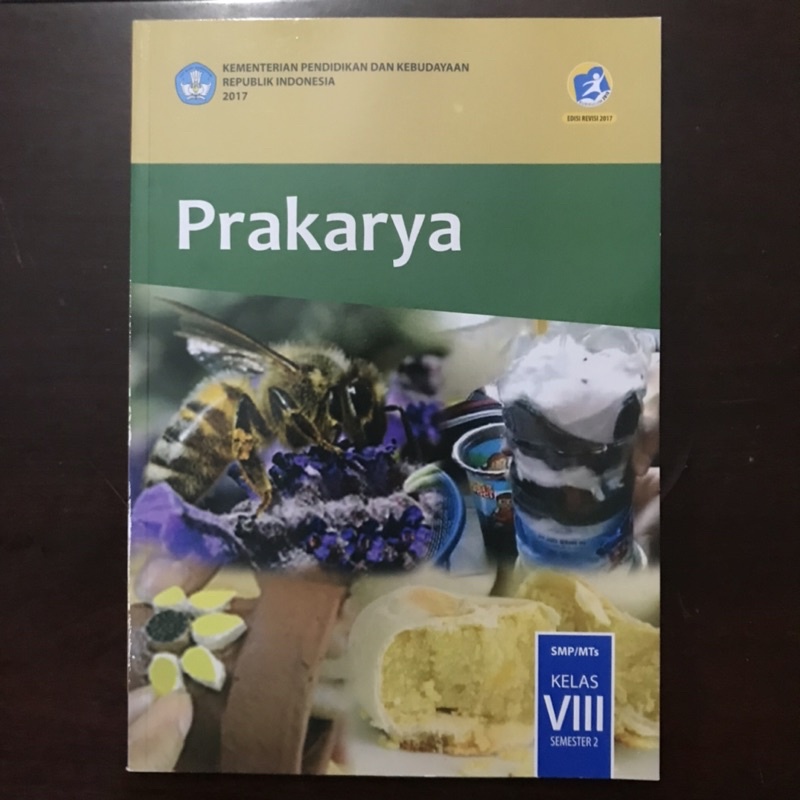 

buku Prakarya kelas 8 semester 1 & 2