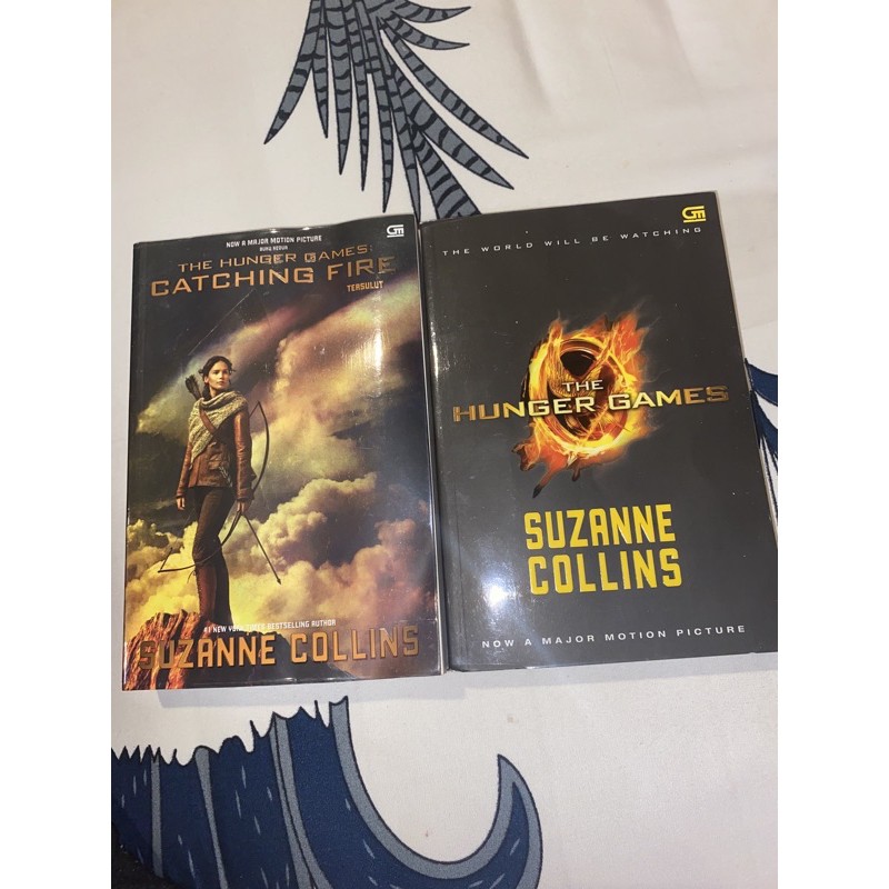 Novel The Hunger Games, The Hunger Games Catching Fire Suzanne Collins