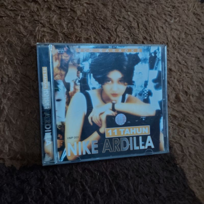 vcd 11 tahun NikeArdilla,second rilisan awal