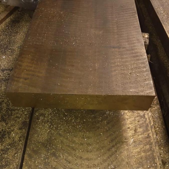 

Plat Alumunium Bronze (Ab2) 55 Mm X 200 Mm X 390 Mm