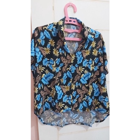 ATASAN PRELOVED BUNGA BUNGA