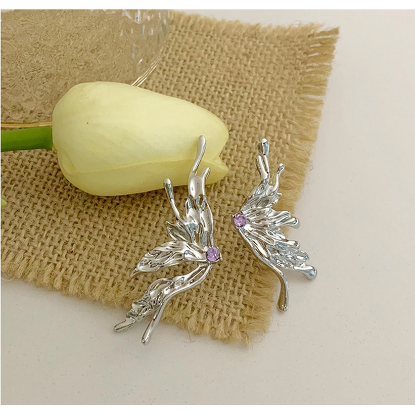 Anting Stud Desain Kupu-Kupu Bahan Metal Untuk Aksesoris Perempuan
