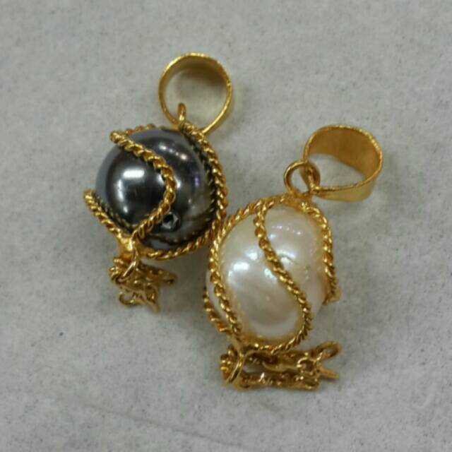 Liontin kurung mutiara air tawar lapis emas 24k