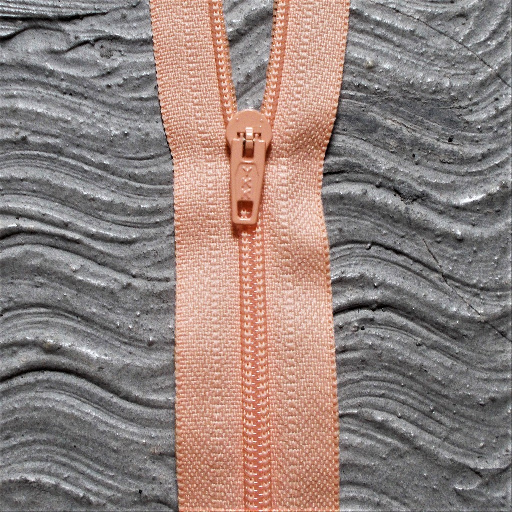 Resleting YKK 30 cm Salem