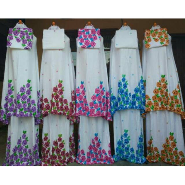 Mukena Bali Putih Bunga Rambat Rintik