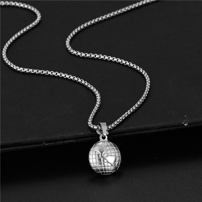 Kalung untuk Wanita Baru Fashion 304L stainless steel vintage tertekan titanium steel Saturnus kalun