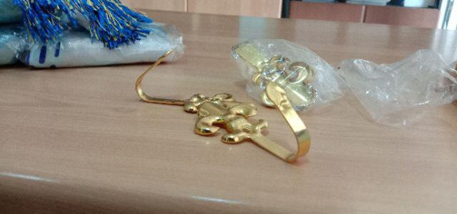 Sepasang Hook / Gantungan / Cantolan Gorden