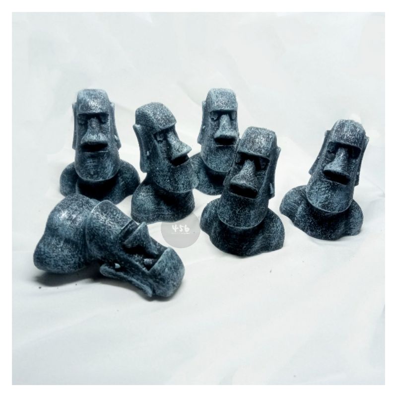 Hiasan aquarium moai emot batu