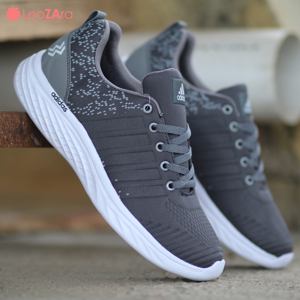 Sepatu Pria Sneakers Casual Terbaru Adidas Line Embos