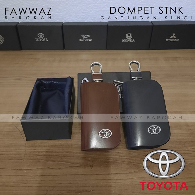 DOMPET STNK - GANTUNGAN KUNCI MOBIL TOYOTA WARNA HITAM dan COKLAT