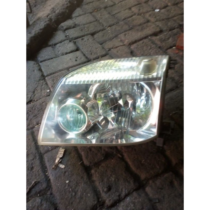 Jual headlamp nissan x trail t30 head lamp xtrail t 30 lampu depan x