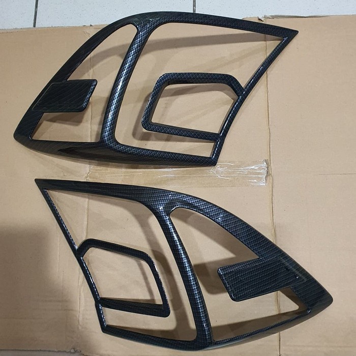 Tail Lamp Garnish / Garnish Belakang All New Brio 2019 Carbon