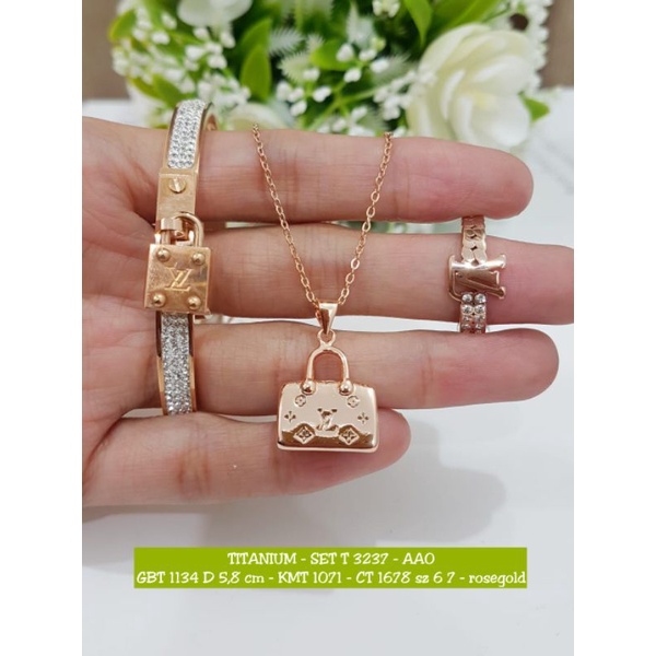 Set Perhiasan titanium original